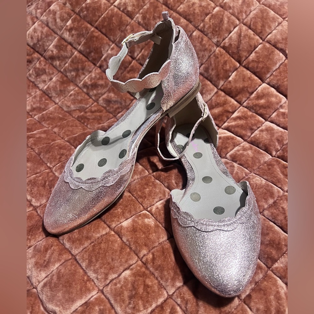 Boden Scallop Flats